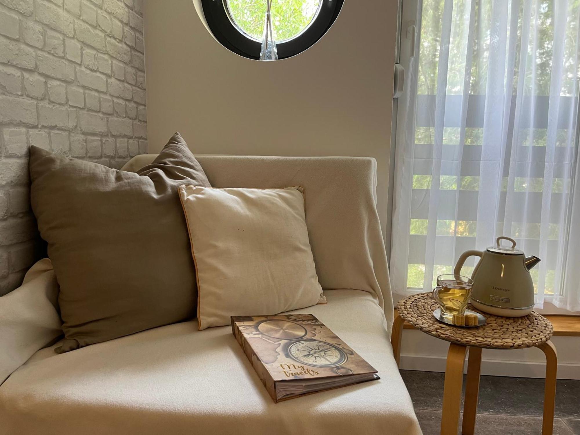 Pogány Jazmin Vendeghaz Es 2 Fos Studio Apartman מראה חיצוני תמונה